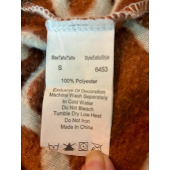 Follow Me Giraffe Hooded Onesie Pajamas Women’s Small - Picture 4 of 4